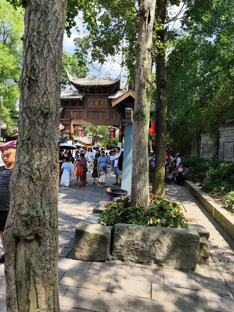 成都春熙路几点限号,成都春熙路限号时间-第3张图片-巾百福 成都春熙路几点限号,成都春熙路限号时间-第3张图片-巾百福